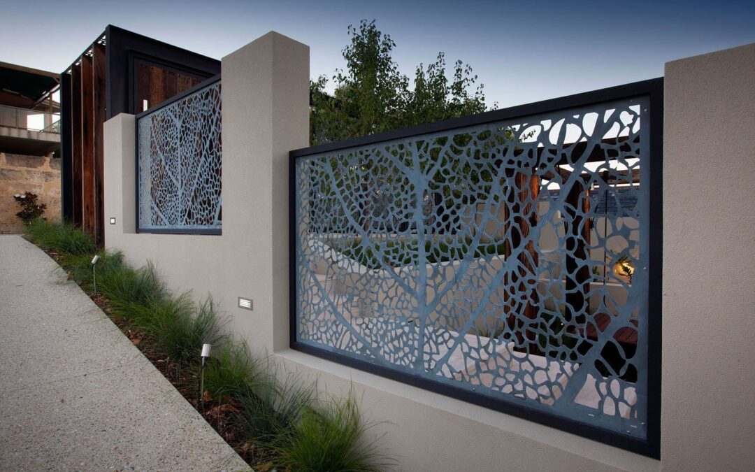 Fence Design Trends: Enhancing Ottawa's Curb Appeal