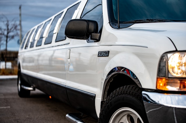 Highway to Opulence: The Distinctive Charm of Airline Limo in Toronto