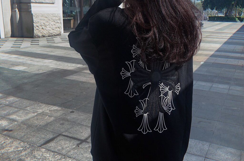 Incorporating Fashionable Hoodies into Your Wardrobe