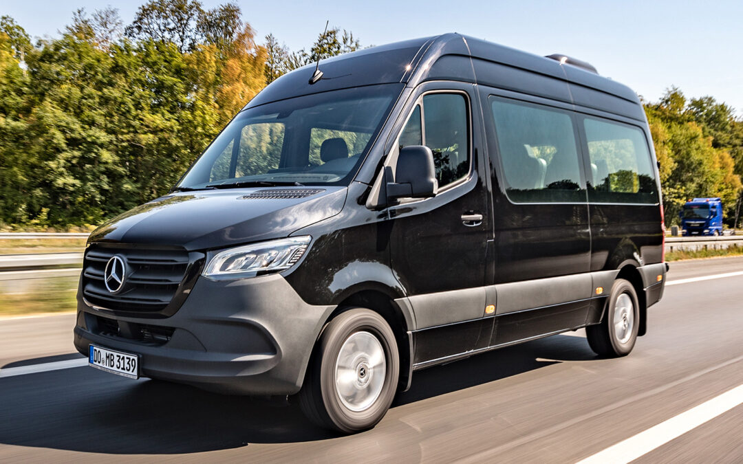 Last-Minute Chaos: Emergency Coach Hire Oxford: