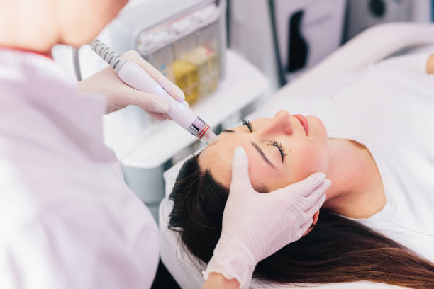 Dive into Hydration: Exploring HydraFacial Treatment in Dubai