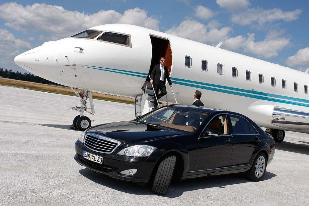 Smooth Airport Transfers: Choose Heathrow Gatwick Taxi Today!